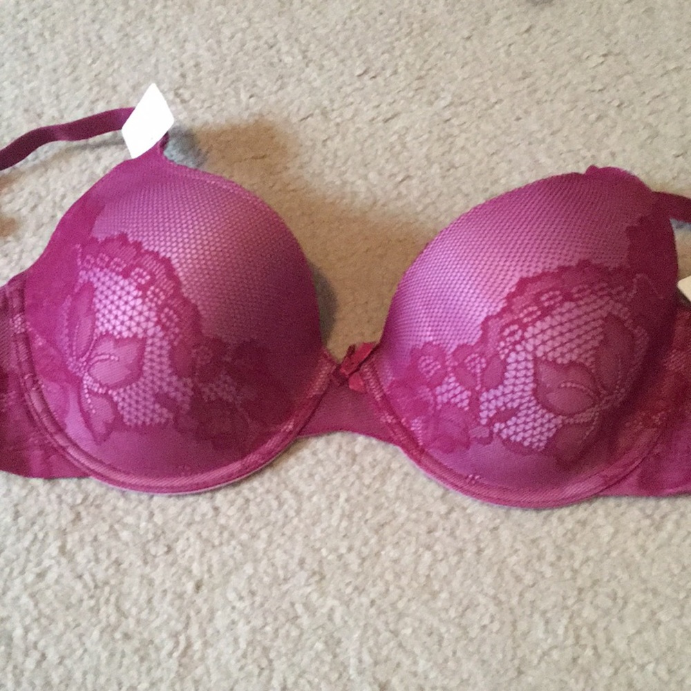 Gillian O’Malley bra